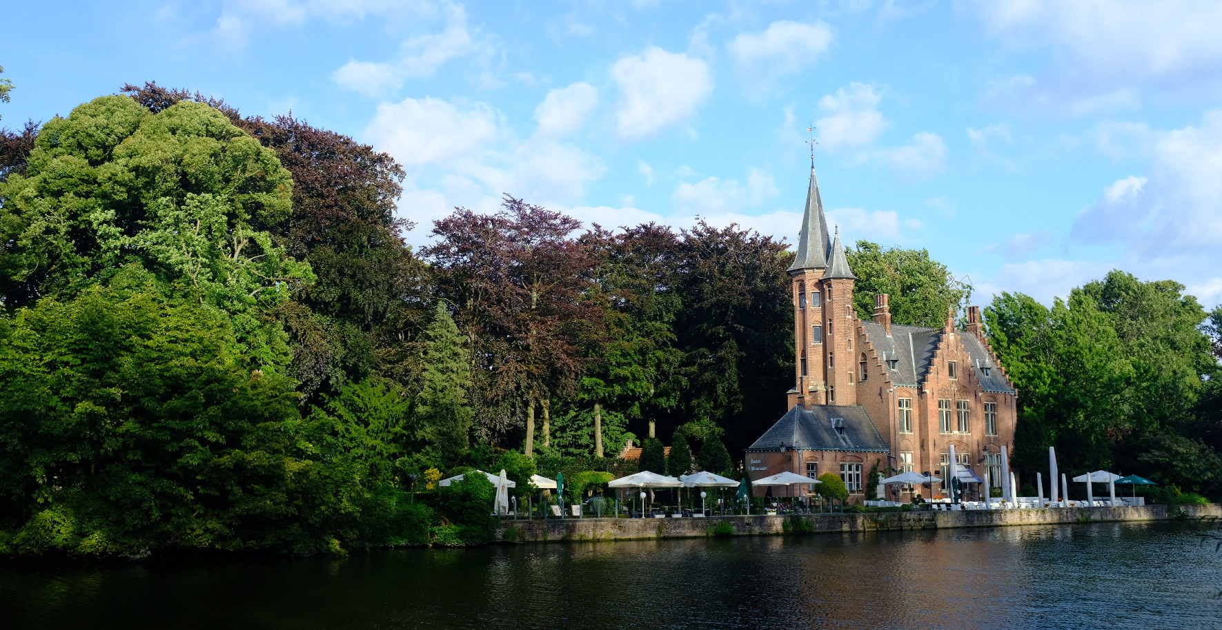 Bruges and Damme // Cycling the Belgian Countryside